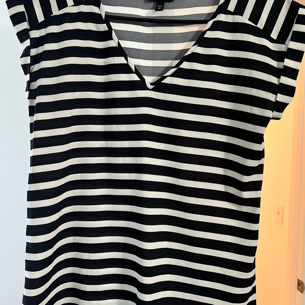 EUC Express Black and White Dress Shirt